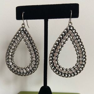 Chandelier earrings